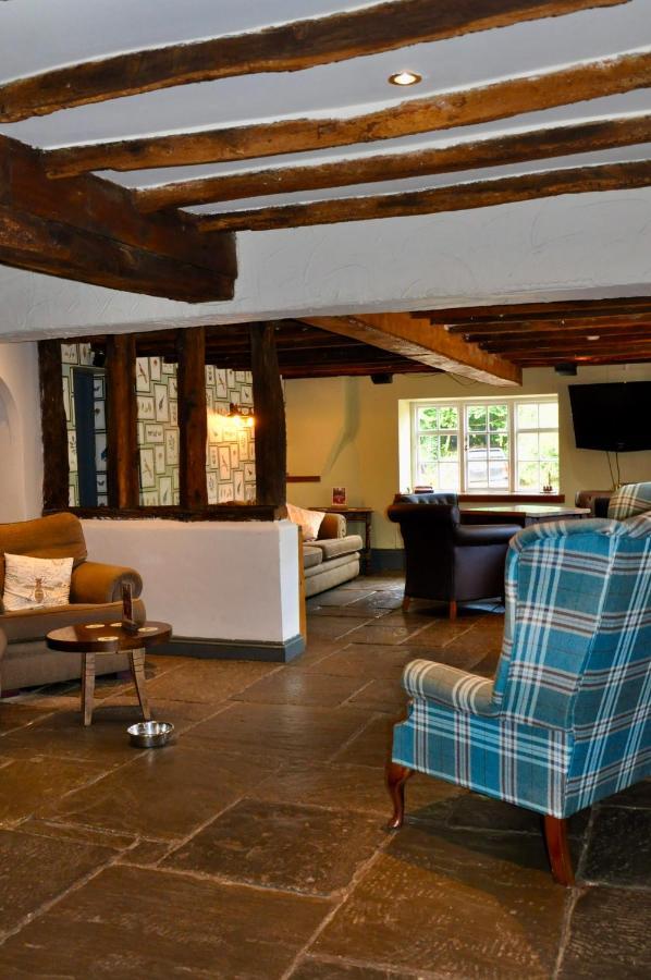 The Hollybush Inn And B&B Priors Marston Dış mekan fotoğraf