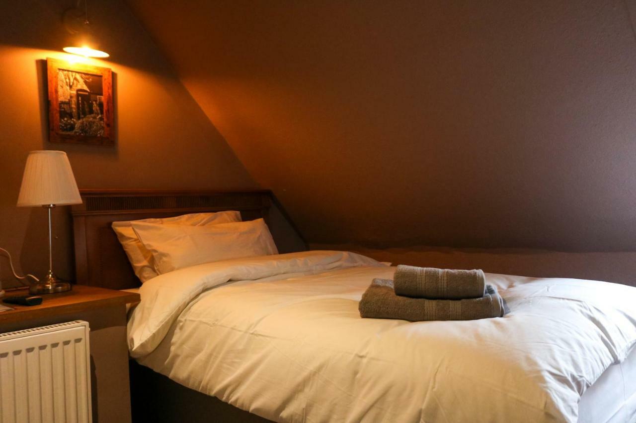 The Hollybush Inn And B&B Priors Marston Dış mekan fotoğraf