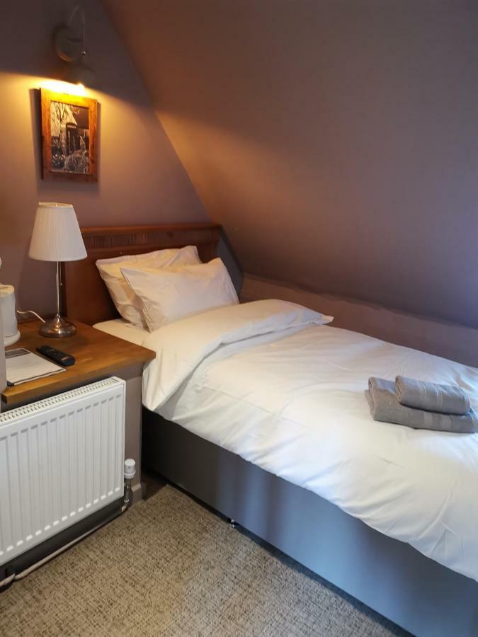 The Hollybush Inn And B&B Priors Marston Dış mekan fotoğraf